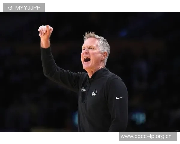 科尔谈团队精神：每位球员都能为胜利贡献力量的重要性